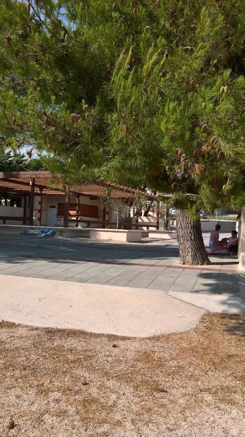 Holiday Home Lucija Sveti Filip i Jakov Exterior foto